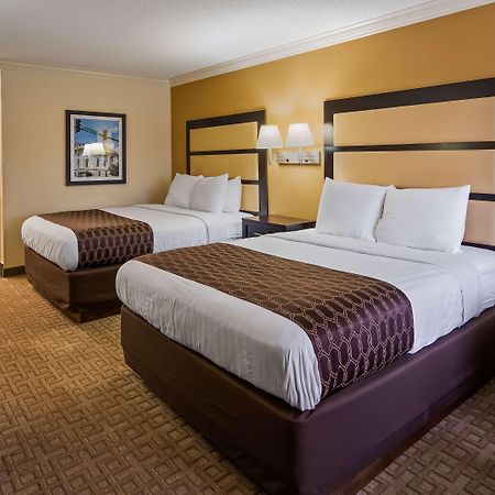 Best Western Inn & Suites Byron Eksteriør billede